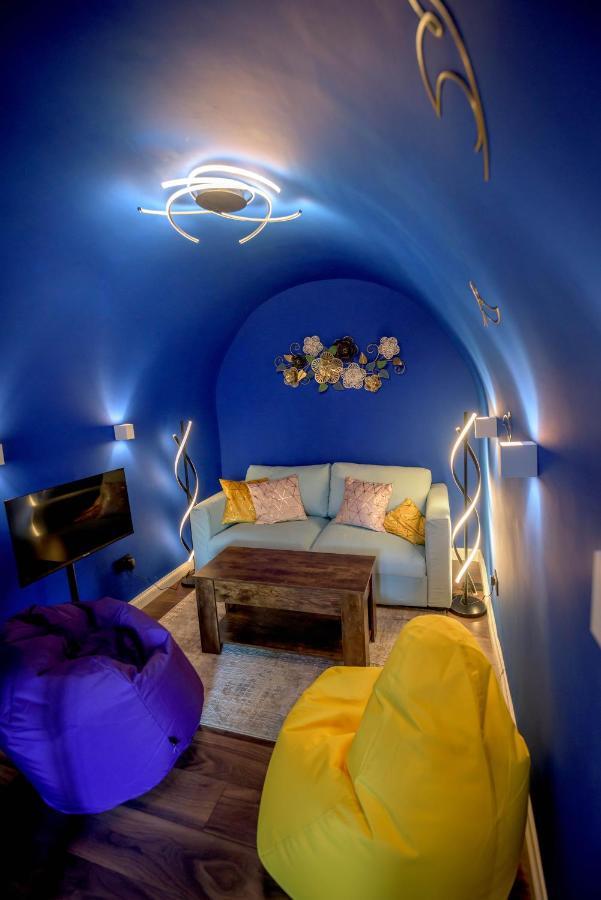 Quirky Vaulted Flat With Terrace Lejlighed Bath Eksteriør billede