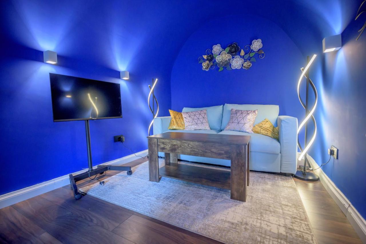 Quirky Vaulted Flat With Terrace Lejlighed Bath Eksteriør billede