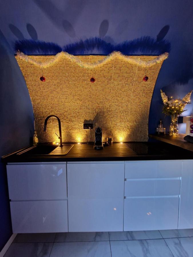 Quirky Vaulted Flat With Terrace Lejlighed Bath Eksteriør billede
